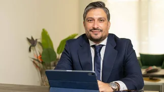 Dejó el microcentro para ser el gurú de las inversiones en Miami