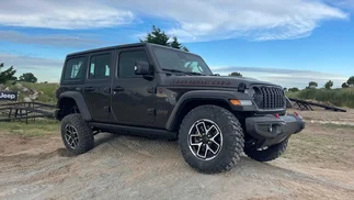 Cuánto sale el nuevo auto SUV 4x4 Jeep Wrangler Rubicon en Argentina