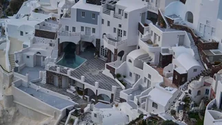 Alertan que la conocida isla de Santorini puede sufrir terremotos y tsunamis