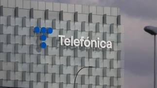 Cifras alarmantes: Telefónica Perú quintuplica pérdidas y afronta vencimientos millonarios