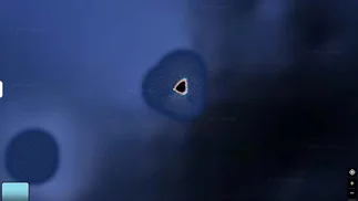 Resuelven el misterio de la mancha negra en medio del océano en Google Maps