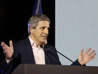 Luis Caputo: 'Hay operaciones de prensa que buscan desestabilizar'