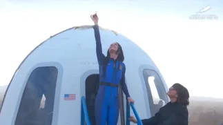 Katy Perry y la prometida de Jeff Bezos protagonizan un vuelo espacial histórico