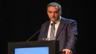 Según Manuel Adorni, así se produjo la comunicación de Espert a Milei sobre su renuncia