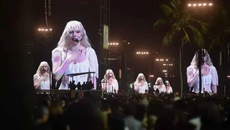 Multitud cantaba con Lady Gaga en Río de Janeiro mientras la policía evitaba un atentado