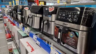 Carrefour, Jumbo y ChangoMás liquidan freidoras de aire con rebajas de hasta 82%