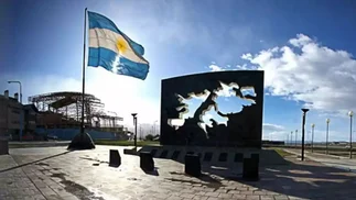 EE.UU. pone bajo revisión su apoyo a Reino Unido sobre las Islas Malvinas, según Reuters