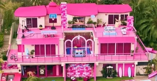 De Barbie a Shrek, 5 Airbnbs para alojarte si sos fan de las películas