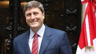 El Gobierno echó al vicecanciller Eduardo Bustamante: los motivos