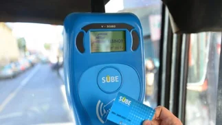 El boleto de colectivo volvió a aumentar y así quedaron las tarifas línea por línea