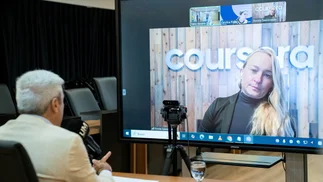 Coursera premió a una universidad argentina por innovación en habilidades blandas