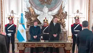 Manuel Adorni asumió como jefe de Gabinete tras la salida de Guillermo Francos