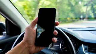 Cuánto se gasta teniendo auto propio versus transporte público y apps como Uber y Didi