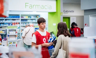 Día Mundial del Sida: Farmacity y Fundación Huésped lanzan campaña clave
