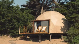 Cómo es el primer camping de lujo de la Costa Atlántica: dónde queda y cuánto sale