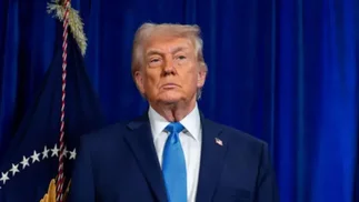 Donald Trump impone aranceles a países que suministran petróleo a Cuba