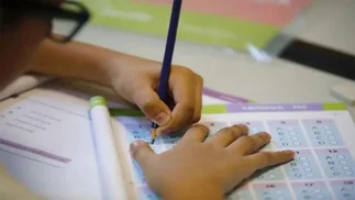 ¿Cuándo se cobra la ayuda escolar en 2026?
