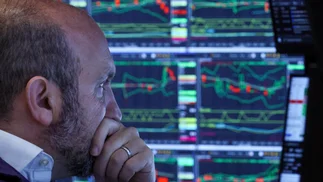 Bitcoin, oro y plata se derrumban juntos: la nueva obsesión que mueve a Wall Street