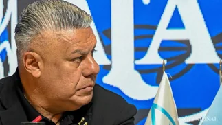 Chiqui Tapia firmó un aumento de SUELDO récord para empleados de AFA