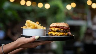 Se viene la Noche de las Hamburguesas: dónde comprar combos a mitad de precio