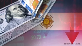 Precio más bajo de dólar previsto por 15 economistas de bancos y consultoras