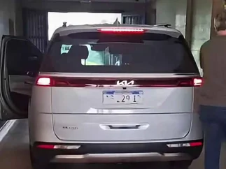 Massa llegó a Comodoro Py en una camioneta que desata polémica por su patente
