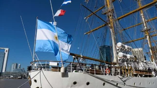 La Armada sortea 15 lugares para acompañar a la Fragata Libertad: cómo participar
