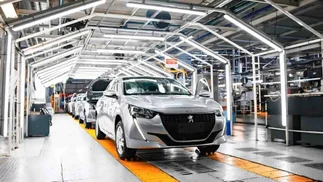 Stellantis detendrá producción de autos por cuatro semanas por caída de exportaciones