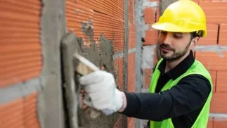 Cuánto gana un albañil en agosto tras el aumento de la UOCRA