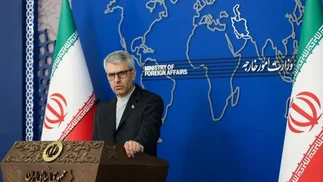 Irán amenaza con guerra prolongada y genera preocupación por cierre del estrecho de Ormuz