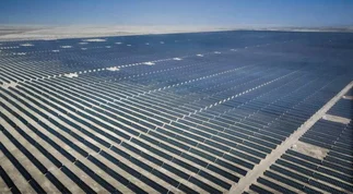 Fin de una era: las energías renovables superan al carbón por primera vez en un siglo