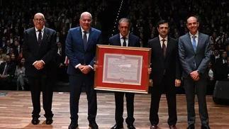 Daniel Hadad recibió el doctorado honoris causa de la Universidad Nacional de La Matanza