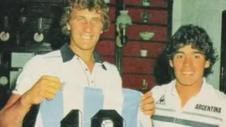 Subastan icónica camiseta que Maradona usó en México 86 y puede valer más de u$s1 millón