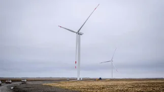 El viento del fin del mundo ya genera energía en el parque eólico más austral