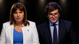 Bullrich toma distancia de Adorni y deja a Milei en encrucijada: elegir entre él o ella
