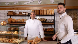 Son hermanos, hacen y venden pan y la pegaron: llegaron a Miami