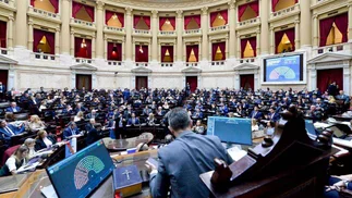 Milei y la oposición pelean voto a voto por el quórum de la sesión sobre morosidad