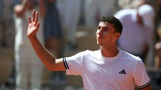 Cerúndolo dio el batacazo en Roland Garros y eliminó a Sinner cuando parecía imposible