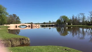 El pueblo que desafía a Carlos Keen y Uribelarrea con asado y gastronomía criolla