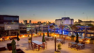 El rooftop con una de las mejores vistas de la ciudad: cuánto cuesta la experiencia