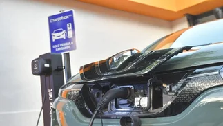 Financiación para autos eléctricos: cómo acceder a préstamos de hasta $50 millones
