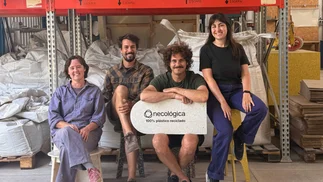 VIDEO | Reciclan miles de botellas de lavandina para fabricar cosas que usamos a diario