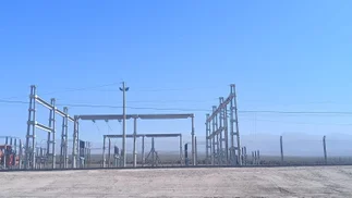 Disputa de alta tensión: dos mineras se pelean por los derechos del transporte eléctrico