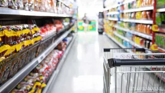 Supermercados: el truco que permite ahorrar hasta $132.000 en compras con QR