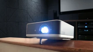 ¿Pantalla gigante para el Mundial? Probamos el proyector Epson EF-61
