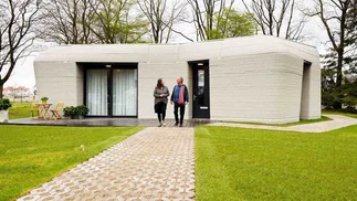 La tecnología que construye estructuras de casas en 24 horas ya avanza en Argentina
