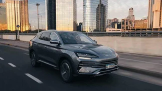 BYD lanza un nuevo SUV chino a precio competitivo y con una autonomía récord