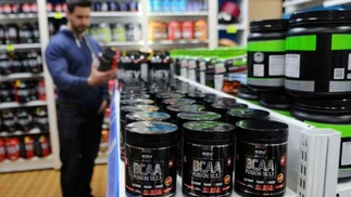 Los riesgos de los suplementos deportivos, un boom que crece de la mano de influencers