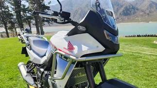 Cuáles son las motos de media cilindrada que más eligen los argentinos