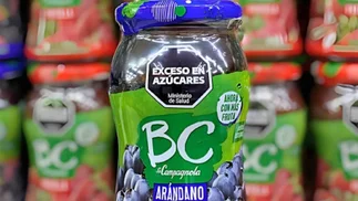 La mermelada BC promete ser light pero los nutricionistas alertan por el exceso de azúcar
